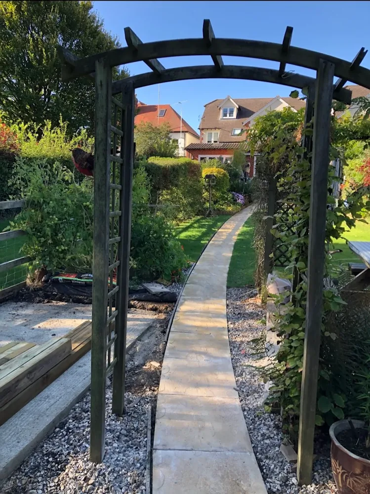 Garden path project in Oxfordshire